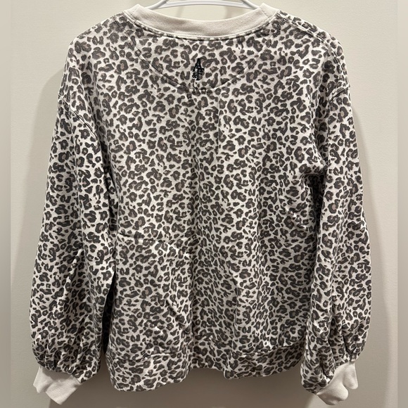 Abercrombie and Fitch Sweater - Picture 2 of 3